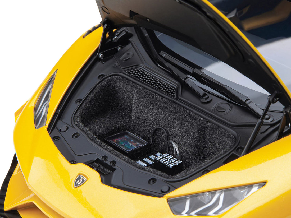 Lamborghini Huracan GT "LB-Silhouette Works" Yellow Metallic with Black Top 1/18 Model Car by Autoart 3