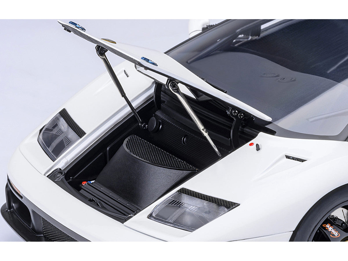 Lamborghini Diablo GTR Impact White 1/18 Model Car by Autoart-1