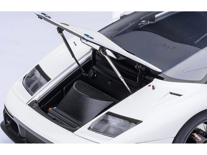 Lamborghini Diablo GTR Impact White 1/18 Model Car by Autoart-1