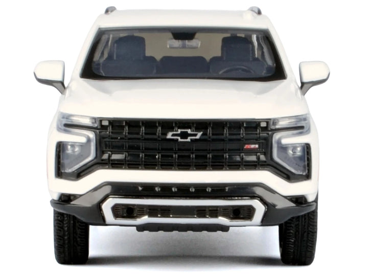 2025 Chevrolet Tahoe Z71 White "Timeless Legends" Series 1/24 Diecast Model Car by Motormax-1