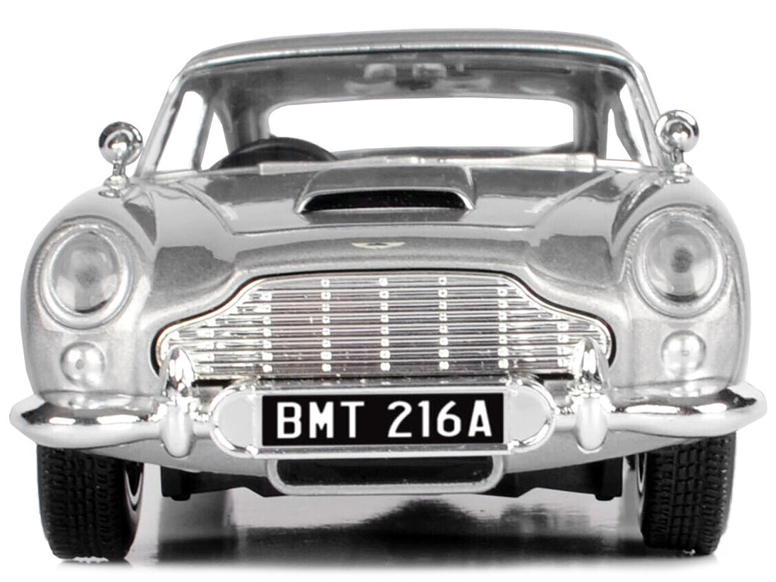 Aston Martin DB5 RHD (Right Hand Drive) Silver Metallic James Bond 007 "Goldfinger" (1964) Movie "James Bond Collection" Series 1/24 Diecast Model Car by Motormax-2