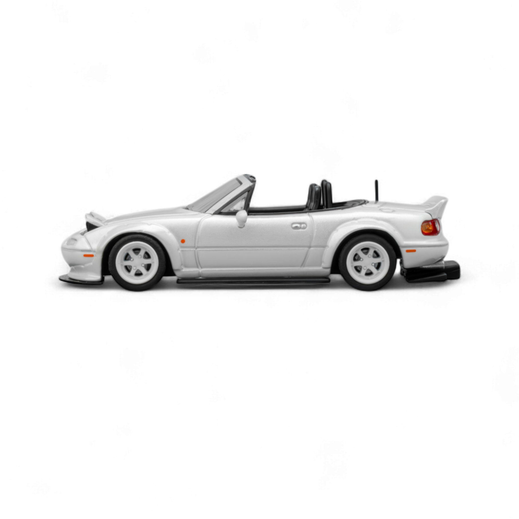 Custom MX5 Rocket Bunny - Metallic White 1:64 by Microturbo  3