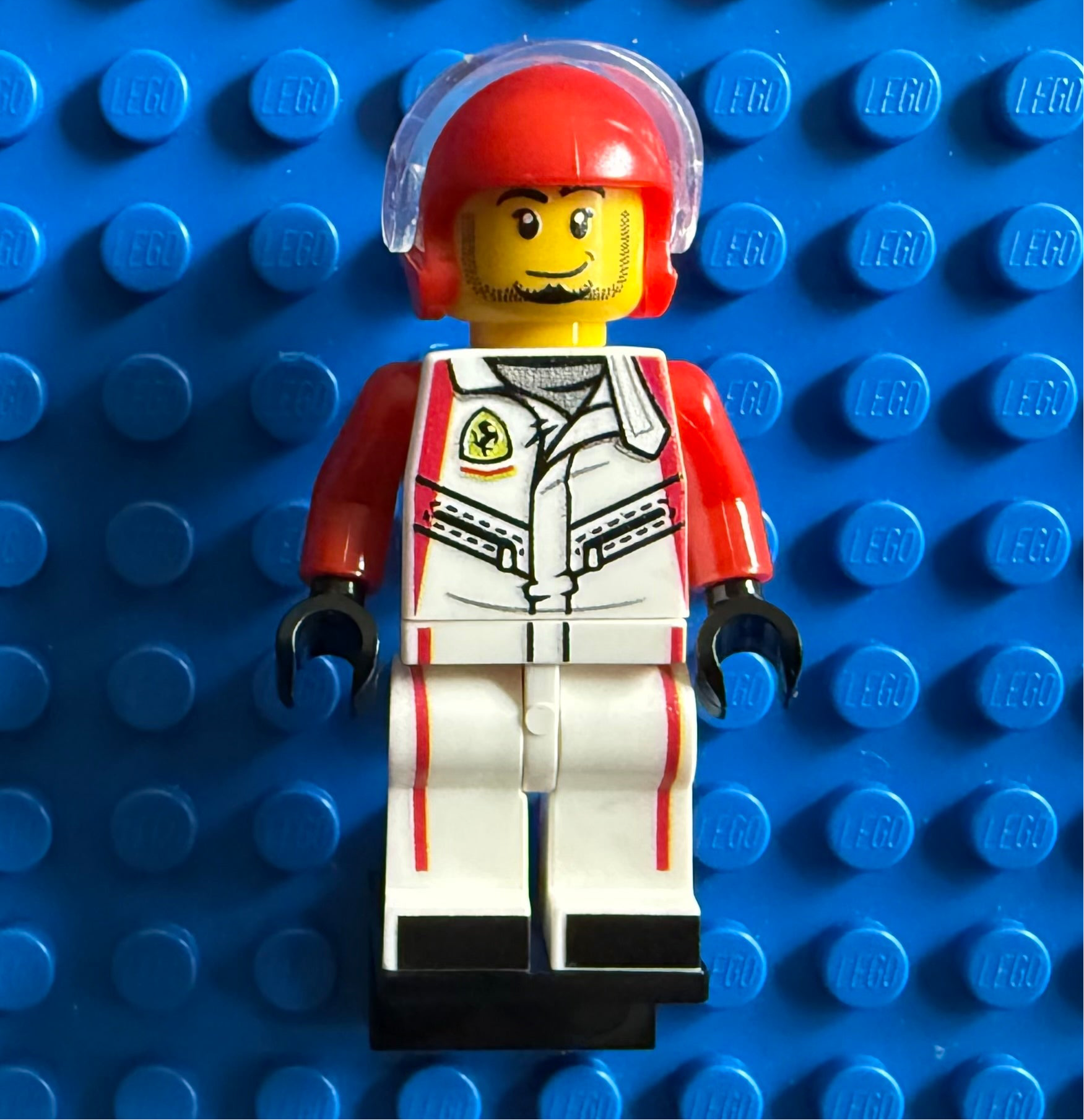 1970 Ferrari 512 Driver Minifigure 3