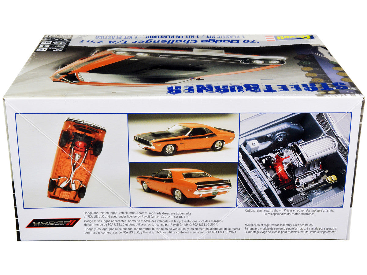 Level 4 Model Kit 1970 Dodge Challenger T/A "Streetburner" 2-in-1 Kit 1/24 Scale Model by Revell-1