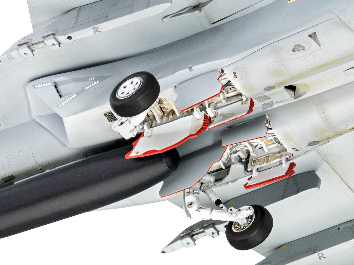 Level 5 Model Kit Maverick's F/A-18E Super Hornet Jet "Top Gun: Maverick" (2022) Movie 1/48 Scale Model by Revell-3