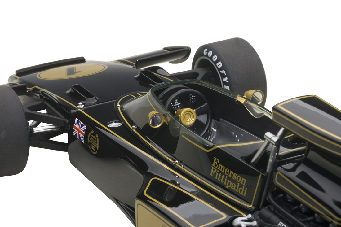 Lotus 72E 1973 Emerson Fittipaldi #1 1/18 Model Car by Autoart-1