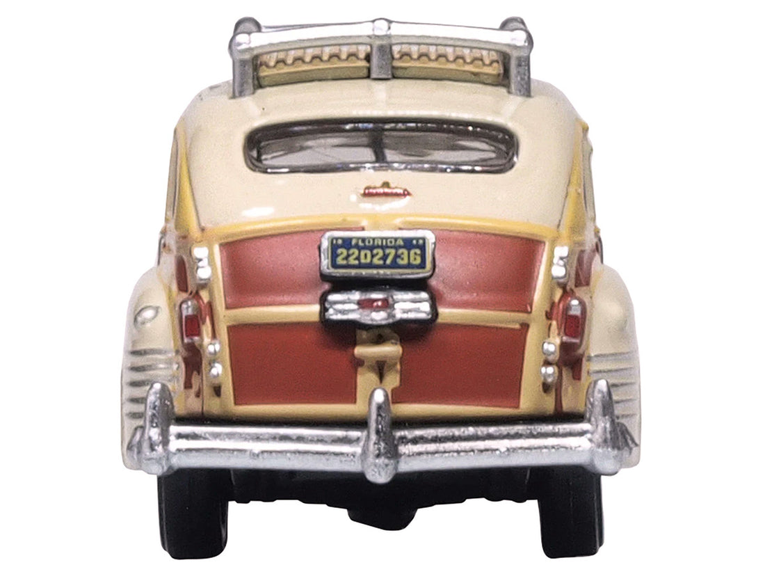 1942 Chrysler Town & Country Woody Wagon Catalina Tan with Wood Panels and Roof Rack 1/87 (HO) Scale Diecast Model Car by Oxford Diecast-3