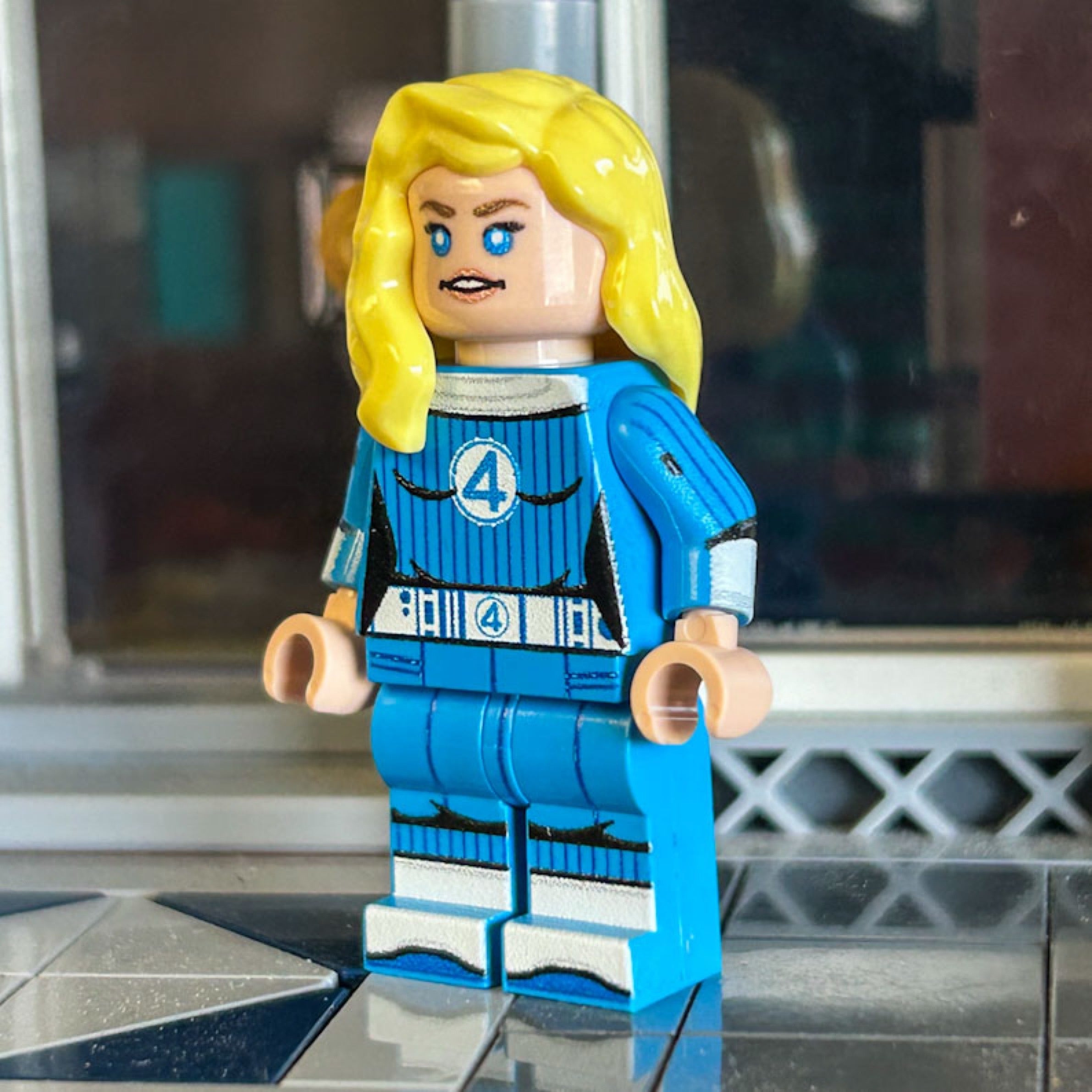 DISAPPEARING WOMAN (FanPlastic 4) made using LEGO parts - B3 Customs 2