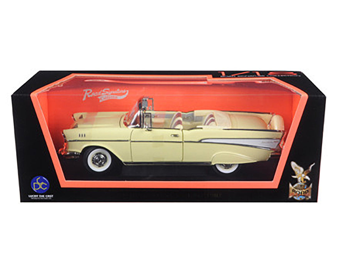 Chevrolet 1957 Bel Air Convertible Cream 1/18 Diecast Model Car by Road Signature 3