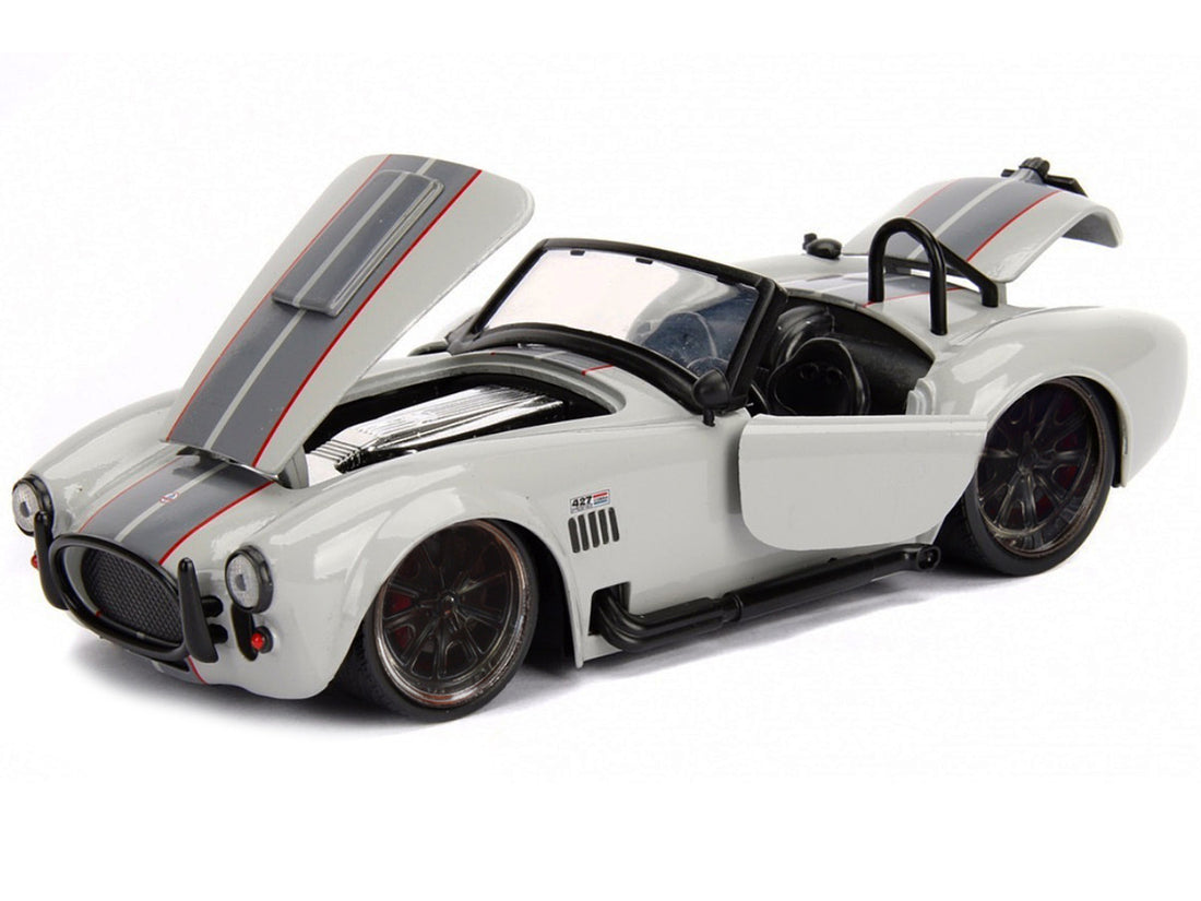 1965 Shelby Cobra 427 S/C Grey 1/24 Diecast Model Car by Jada-1