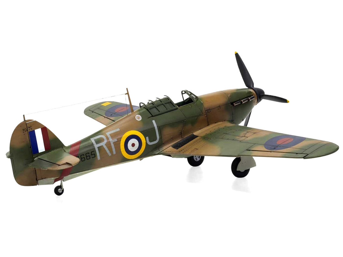 Level 2 Model Kit Hawker Hurricane Mk.I Fighter Aircraft with 2 Scheme Options 1/48 Plastic Model Kit by Airfix-1