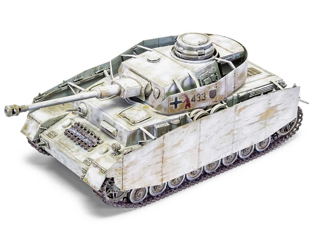 Level 3 Model Kit Panzer IV Ausf.H "Mid Version" Tank with 2 Scheme Options (Level 3) 1/35 Plastic Model Kit by Airfix-3