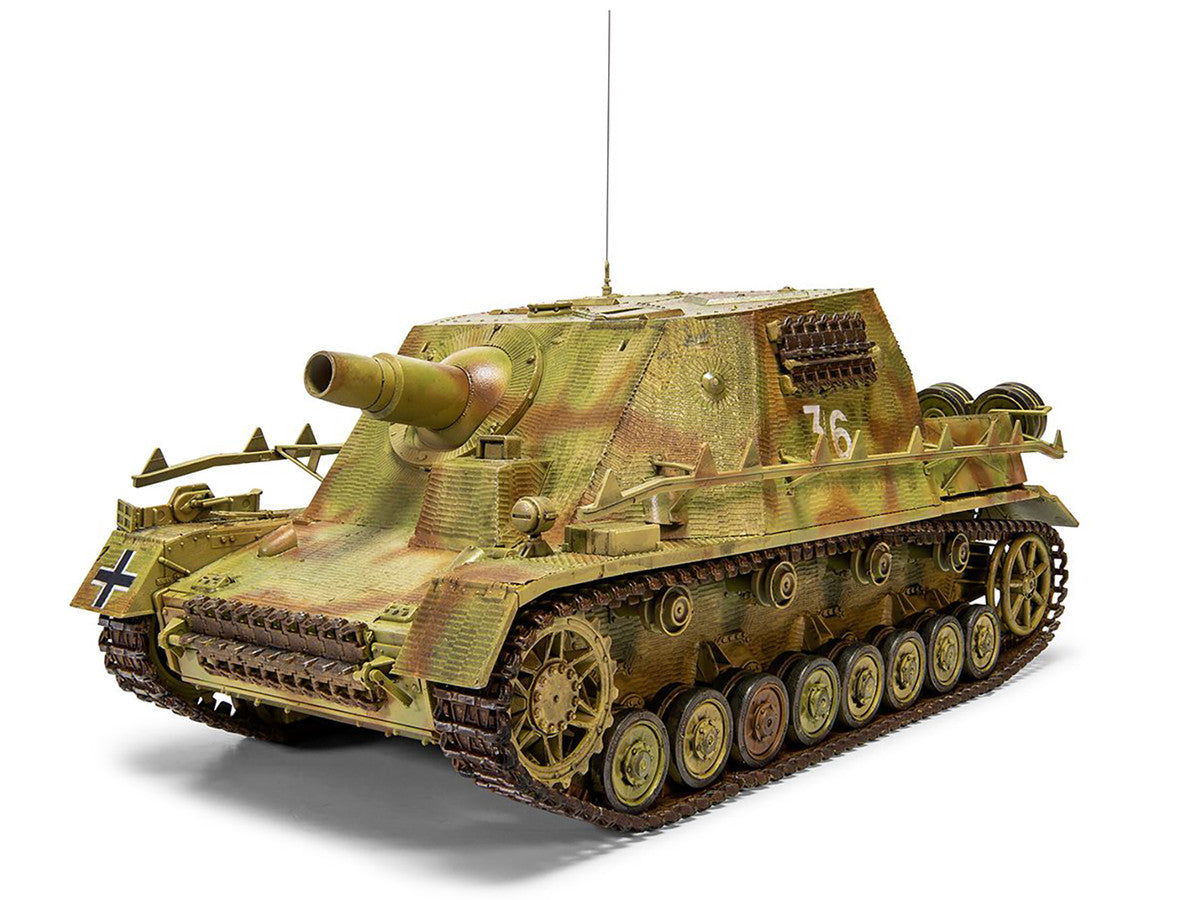Level 3 Model Kit Sturmpanzer IV Brummbar "Mid Version" Tank with 2 Scheme Options 1/35 Plastic Model Kit by Airfix-3