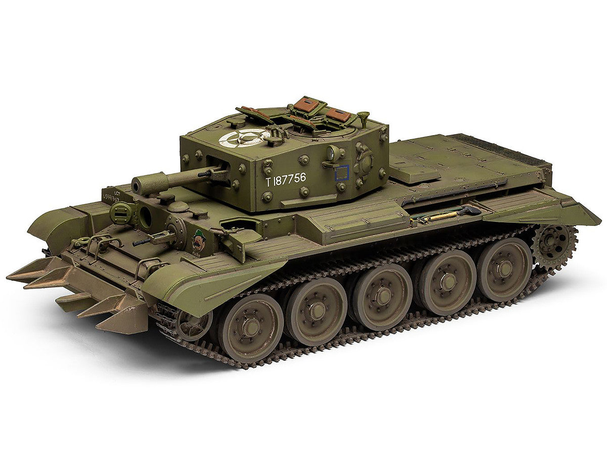 Level 3 Model Kit Cromwell Mk.IV / Mk.VI Cruiser Tank with 2 Scheme Options 1/35 Plastic Model Kit by Airfix-4