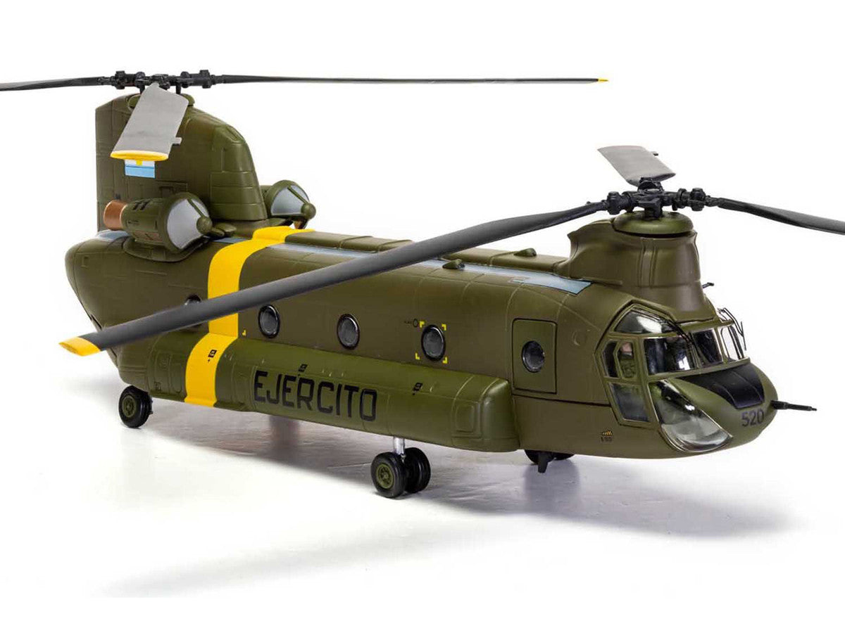 Boeing CH-47C Chinook Helicopter "AE-520 Falklands War" (1982) Argentine Army "The Aviation Archive" Series 1/72 Diecast Model by Corgi-2