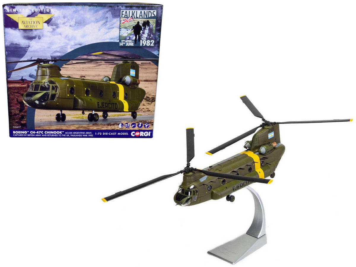Boeing CH-47C Chinook Helicopter "AE-520 Falklands War" (1982) Argentine Army "The Aviation Archive" Series 1/72 Diecast Model by Corgi-0