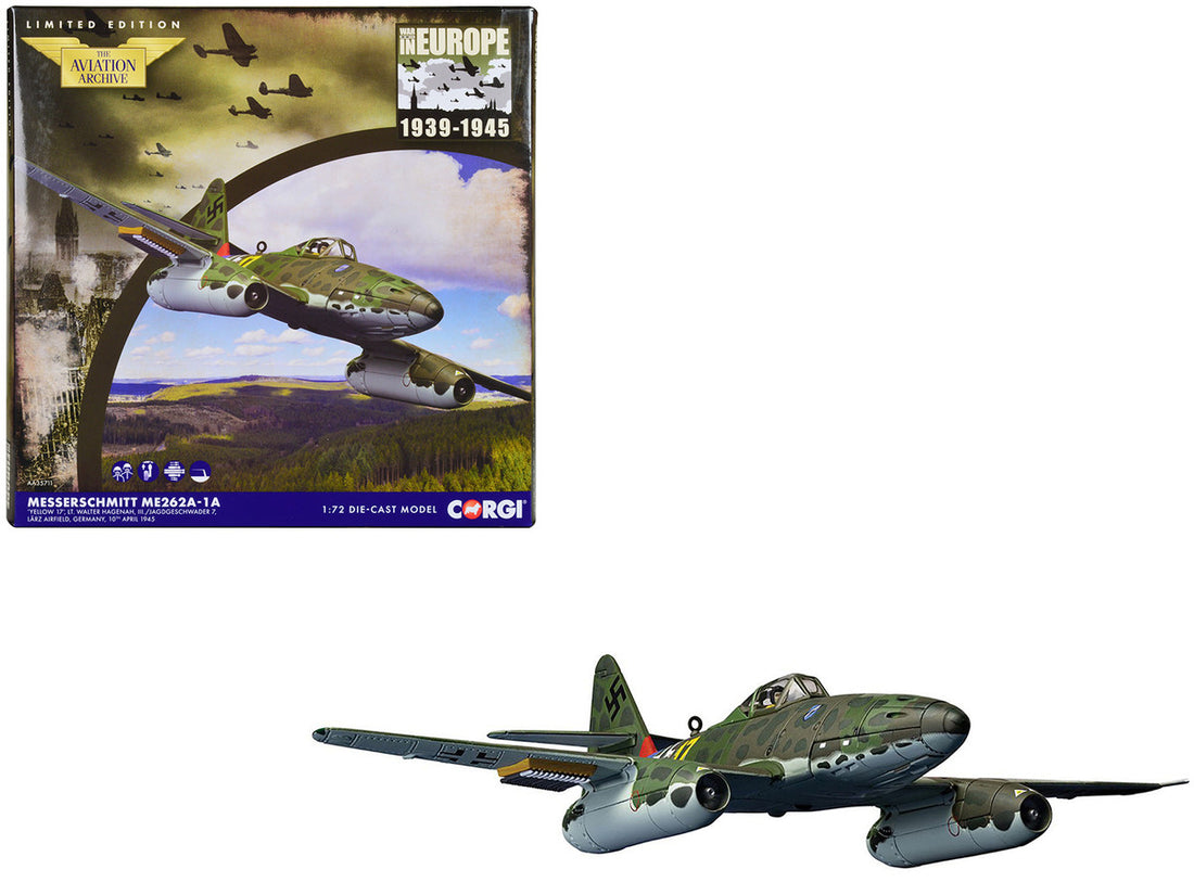 Messerschmitt Me262A-1A Fighter Aircraft "LT. Walter Hagenah III - Jagdeschwader 7 Larz Airfield Germany" (1945) German Luftwaffe "The Aviation Archive" Series 1/72 Diecast Model by Corgi-2