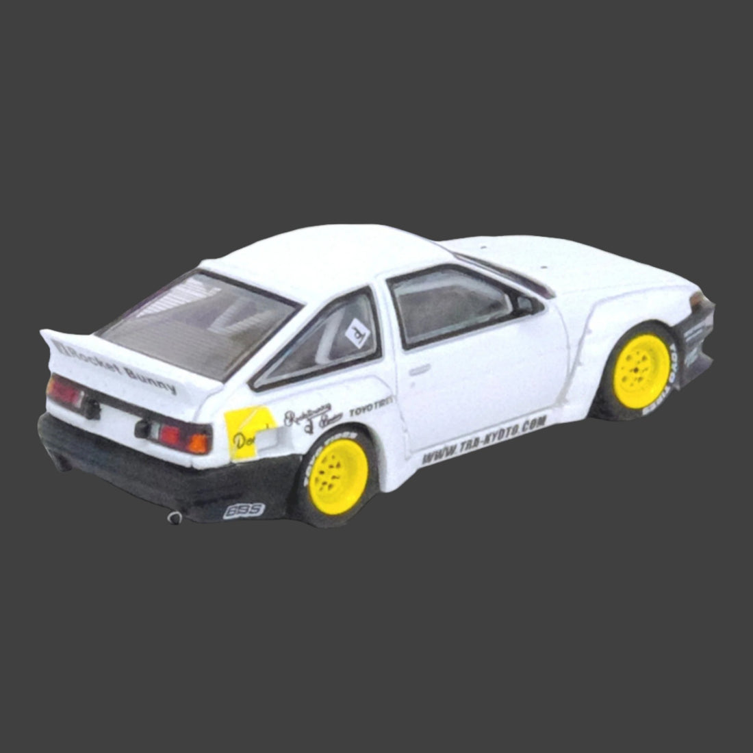 Toyota Corolla Sprinter Trueno AE86 "PANDEM / ROCKET BUNNY" in White 1:64 by Inno64 IN64-AE86P-WHI Angle Rear View