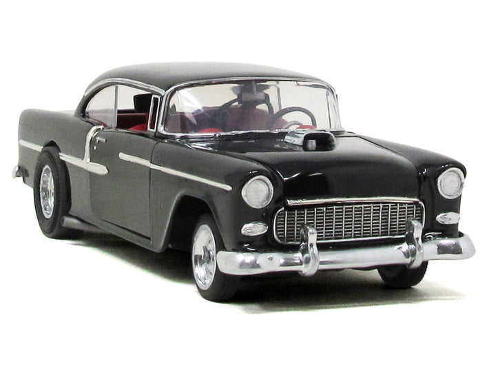 Atlantis 1955 Chevrolet custom street rod 1:25 model kit front three-quarter view