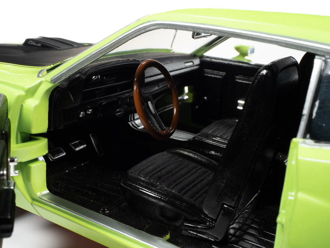 1971 Ford Torino Cobra Grabber Lime Green with Matt Black Hood and Stripes "Class of 1971" Series 1/18 Diecast Model Car by Auto World-3