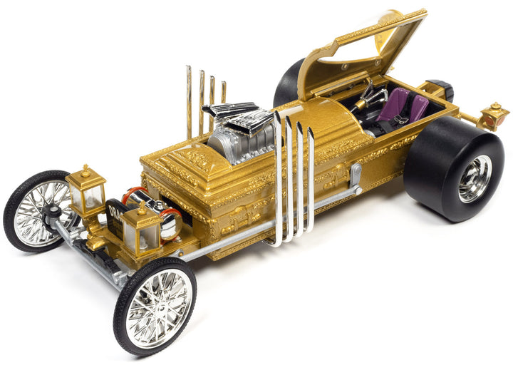 George Barris' Drag-u-la Gold "The Munsters" (1964-1966) TV Series "Silver Screen Machines" Series 1/18 Diecast Model by Auto World-1