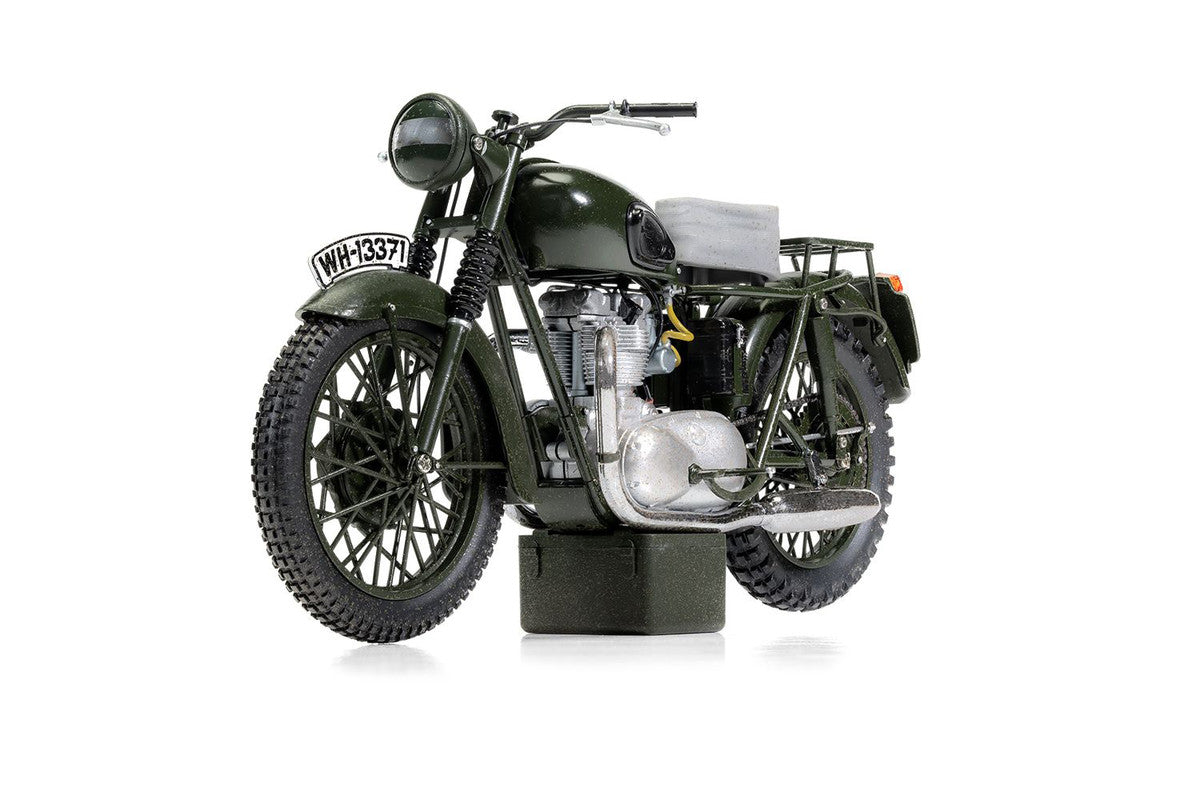 Triumph TR6 Trophy Motorcycle Dark Green (Weathered) 