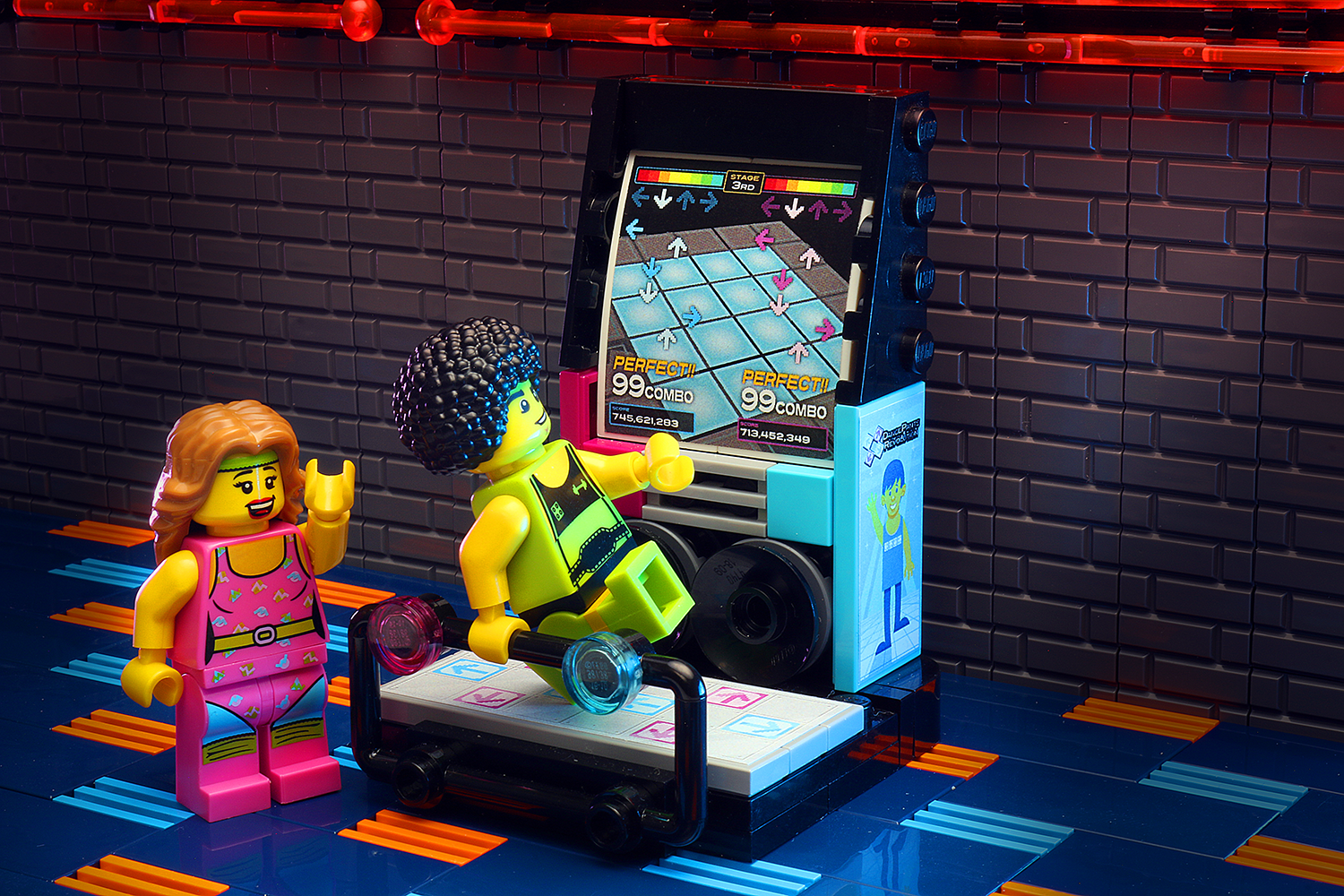 Arcade Dance Machine Minifig Building Set made using LEGO parts - B3 Customs 2