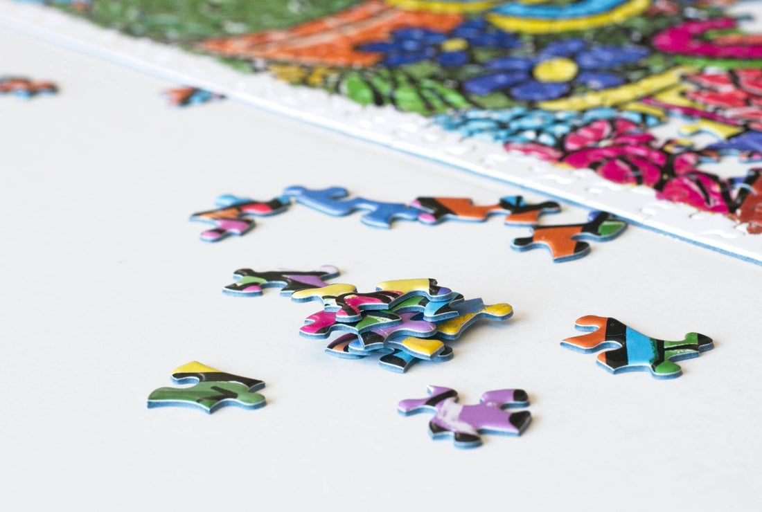 Treat Yo Shelf Puzzle by Susana Sanchez-Young 1000 Piece Book and Plant Lovers Jigsaw 7