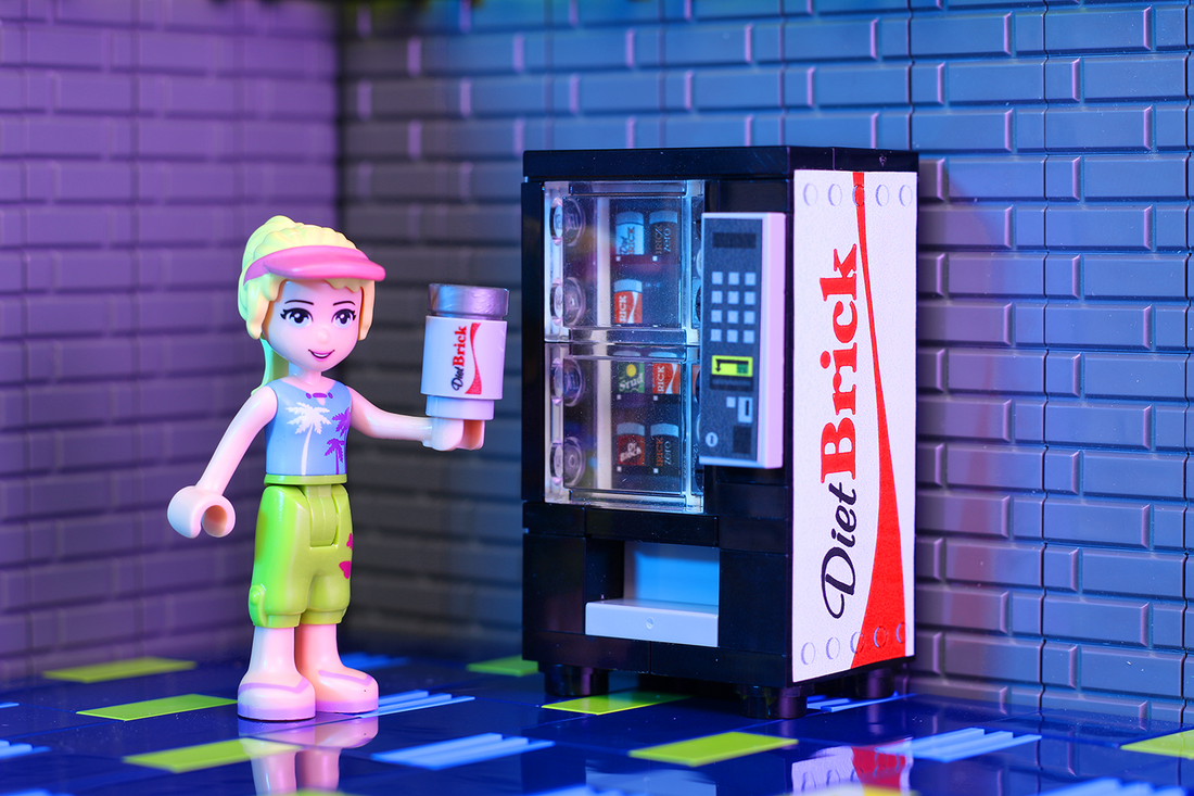 Diet Brick - B3 Customs Soda Vending Machine made using LEGO parts 3
