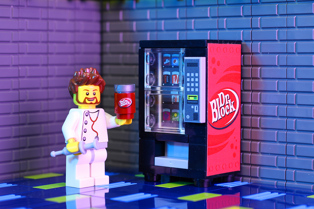 Dr. Block Soda Vending Machine made using LEGO parts 3