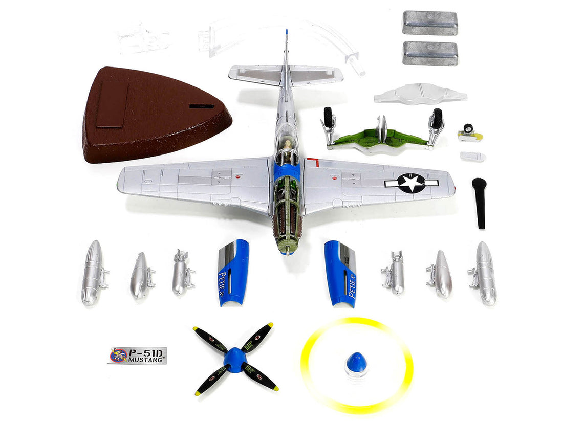 North American Aviation P-51D Mustang Aircraft Fighter "Petie 3rd Lt. Col. John C. Meyer 487th Fighter Squadron 352nd Fighter Group USAAF" (1944) "WW2 Aircrafts Series" 1/72 Diecast Model by Forces of Valor-4