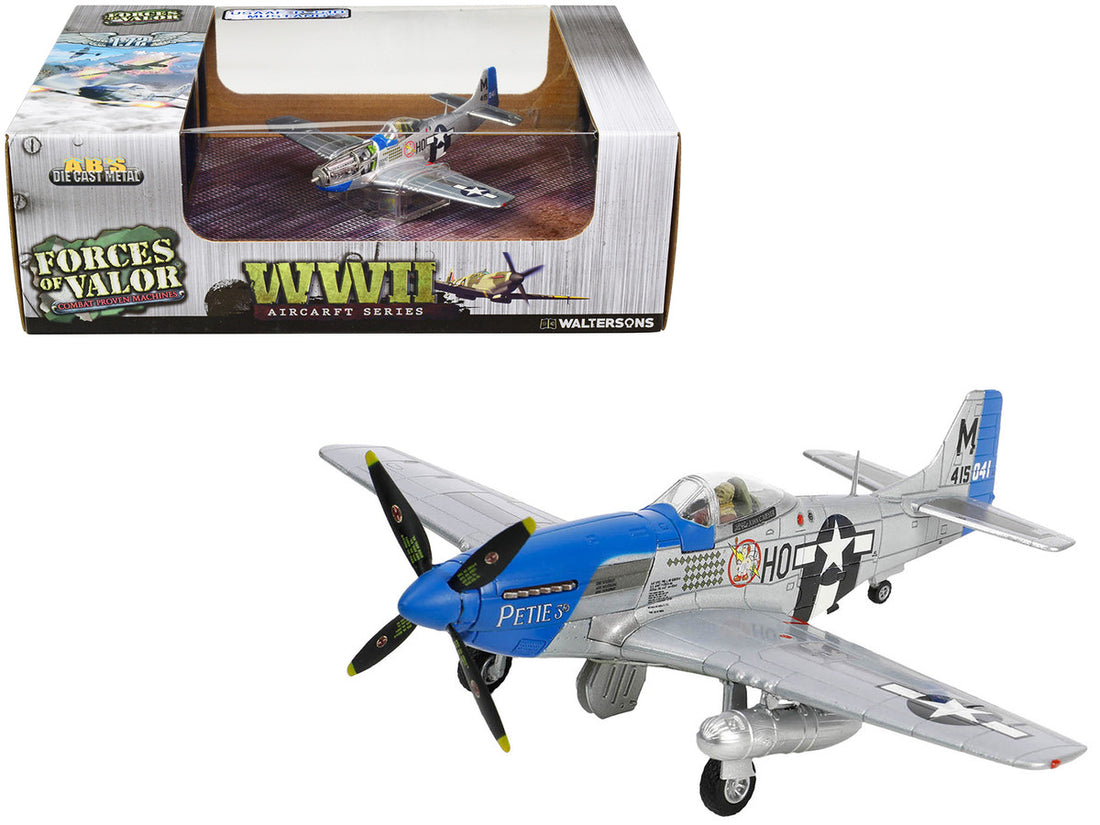 North American Aviation P-51D Mustang Aircraft Fighter "Petie 3rd Lt. Col. John C. Meyer 487th Fighter Squadron 352nd Fighter Group USAAF" (1944) "WW2 Aircrafts Series" 1/72 Diecast Model by Forces of Valor-0