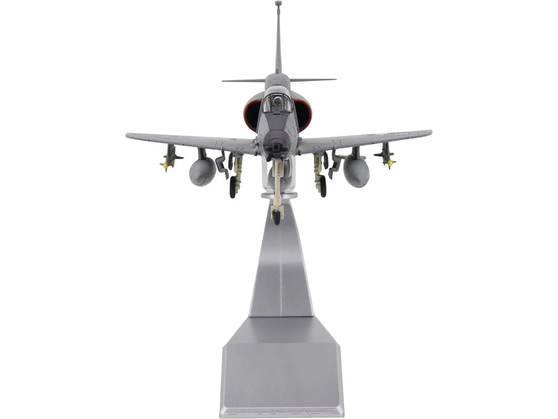 Douglas A-4D Skyhawk Aircraft "VMA-242 Bats NAS Key West 1962 Missile Crisis" United States Marine Corps 1/72 Diecast Model Airplane-2