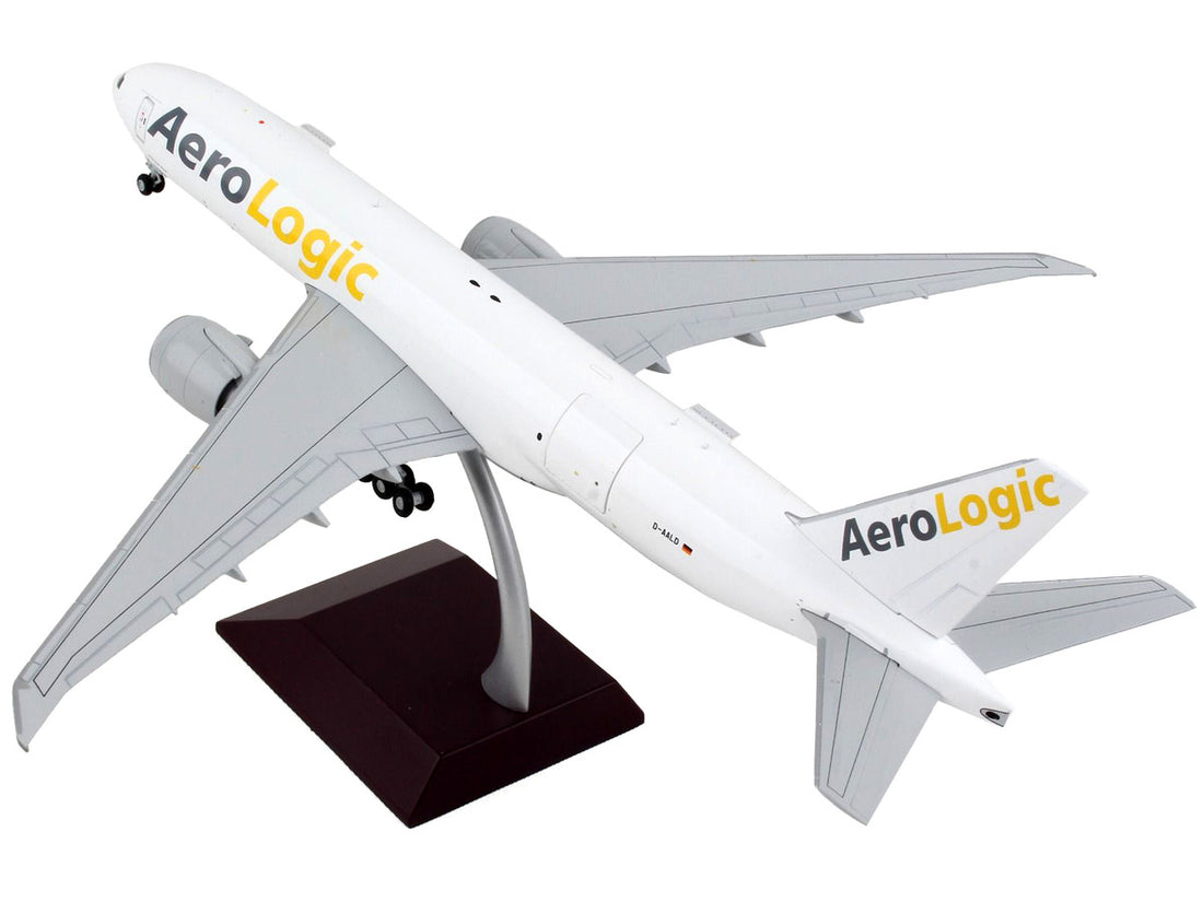 Boeing 777F Commercial Aircraft "AeroLogic" White "Gemini 200 - Interactive" Series 1/200 Diecast Model Airplane by GeminiJets-3
