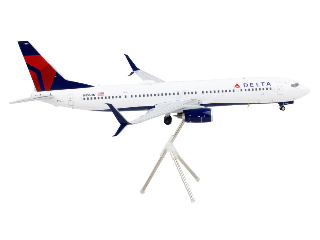 Boeing 737-900ER Commercial Aircraft "Delta Air Lines" White with Blue and Red Tail "Gemini 200" Series 1/200 Diecast Model Airplane by GeminiJets-1