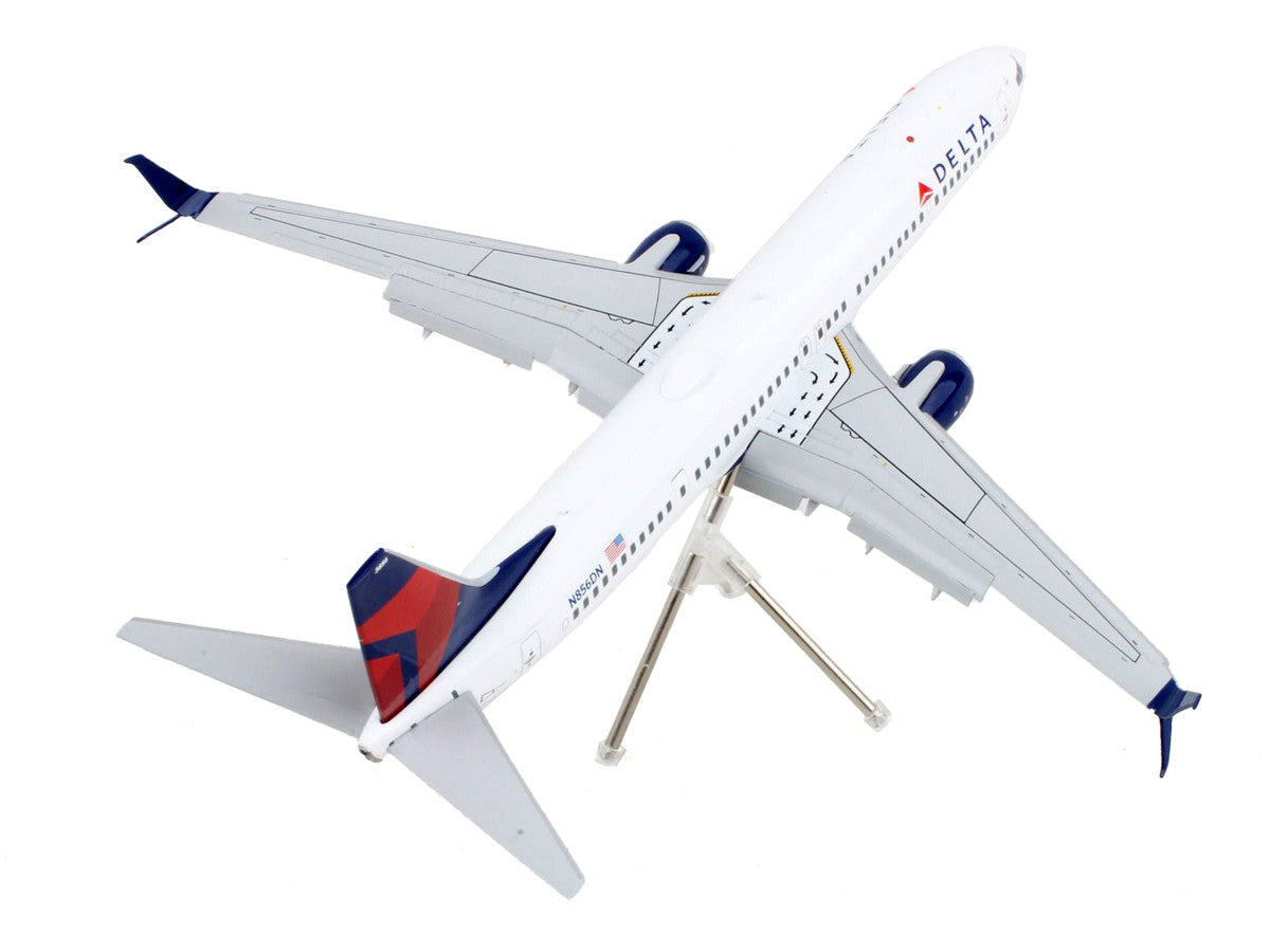 Boeing 737-900ER Commercial Aircraft with Flaps Down "Delta Air Lines" White with Blue and Red Tail "Gemini 200" Series 1/200 Diecast Model Airplane by GeminiJets-2