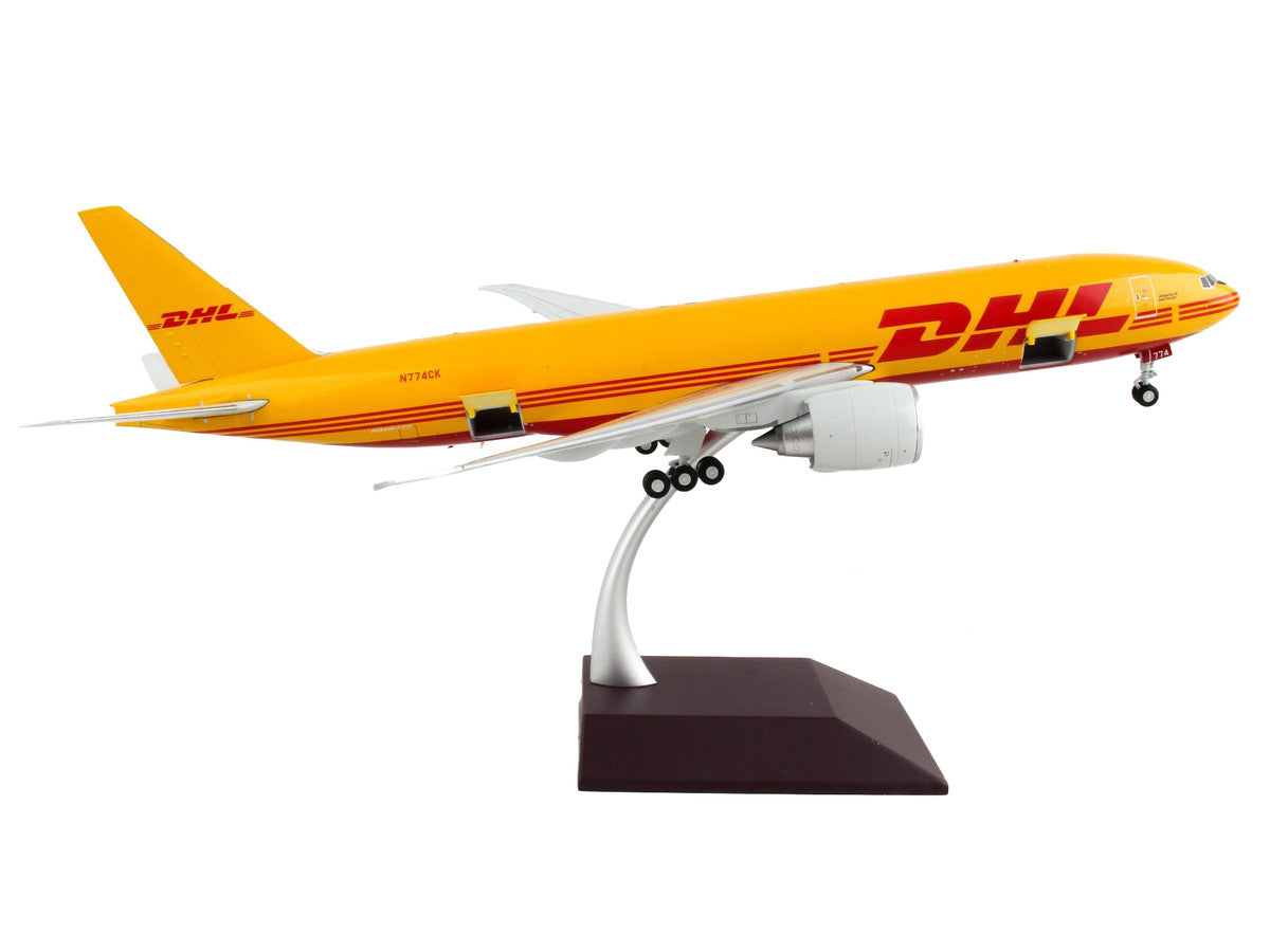 Boeing 777F Commercial Aircraft "DHL" Yellow "Gemini 200 - Interactive" Series 1/200 Diecast Model Airplane by GeminiJets-2