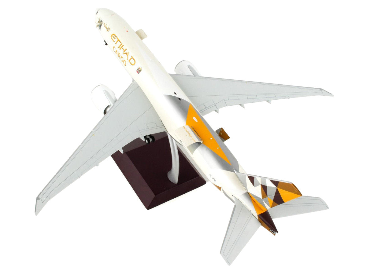 Boeing 777F Commercial Aircraft "Etihad Airways Cargo" Beige with Tail Graphics "Gemini 200 - Interactive" Series 1/200 Diecast Model Airplane by GeminiJets-4