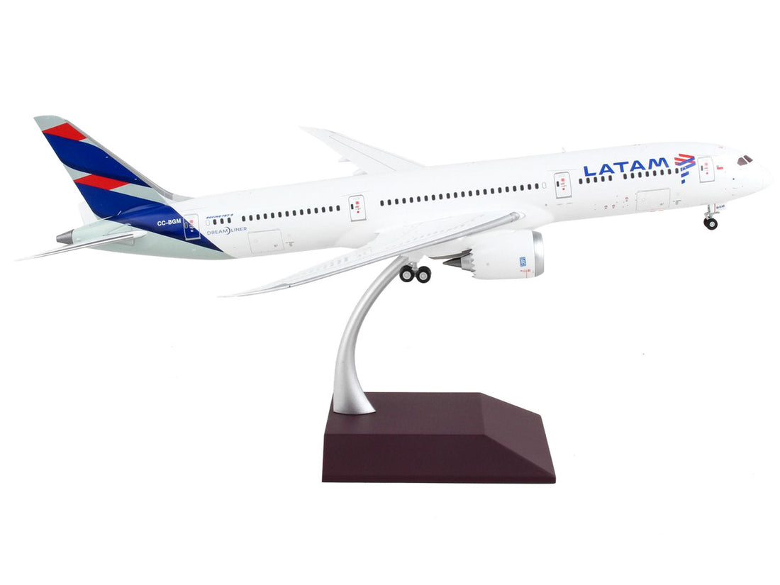 Boeing 787-9 Commercial Aircraft "LATAM Airlines" White with Blue Tail "Gemini 200" Series 1/200 Diecast Model Airplane by GeminiJets-2