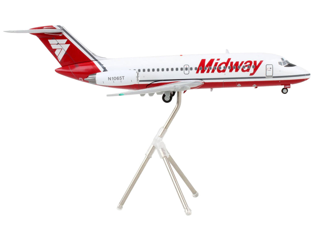 McDonnell Douglas DC-9-15 Commercial Aircraft "Midway Airlines" White with Red Tail "Gemini 200" Series 1/200 Diecast Model Airplane by GeminiJets-1