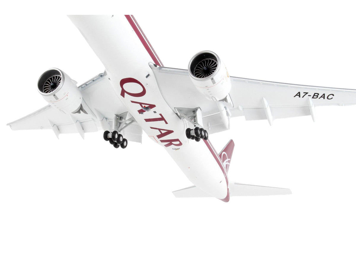 Boeing 777-300ER Commercial Aircraft with Flaps Down "Qatar Airways" White with Dark Red Stripes "Gemini 200" Series 1/200 Diecast Model Airplane by GeminiJets-1