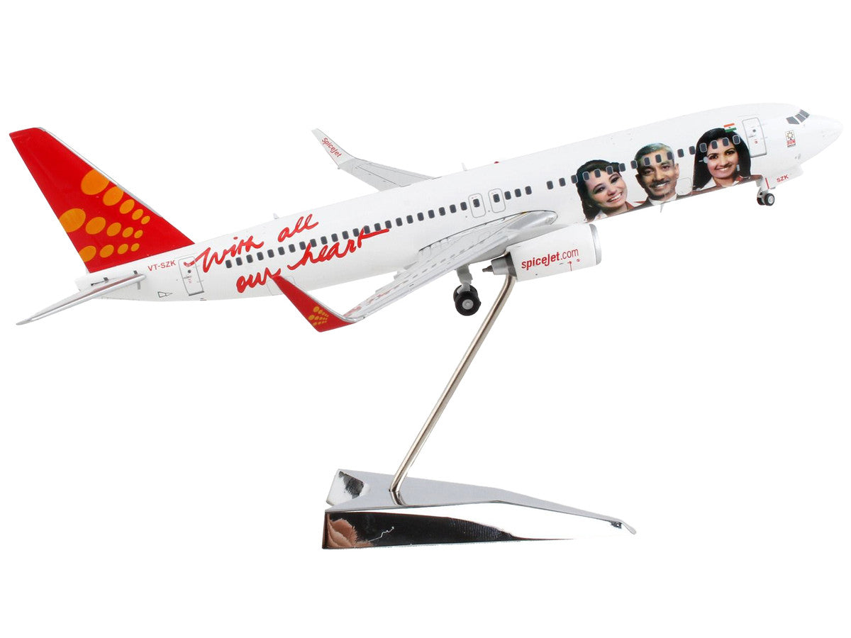 Boeing 737-800 Commercial Aircraft "SpiceJet" White with Red Tail "Gemini 200" Series 1/200 Diecast Model Airplane by GeminiJets-1