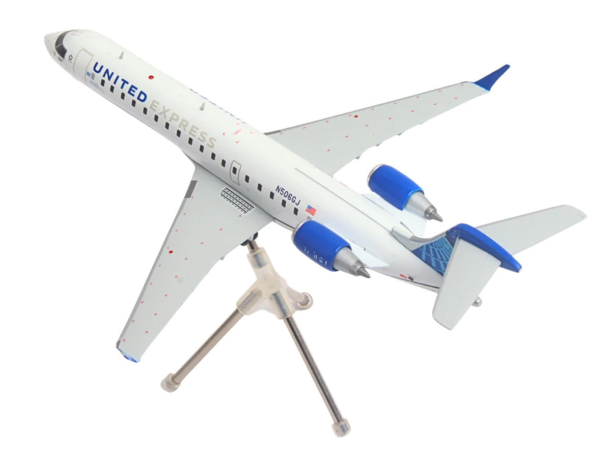 Bombardier CRJ550 Commercial Aircraft "United Express" (N506GJ) White with Blue Tail "Gemini 200" Series 1/200 Diecast Model Airplane by GeminiJets-1