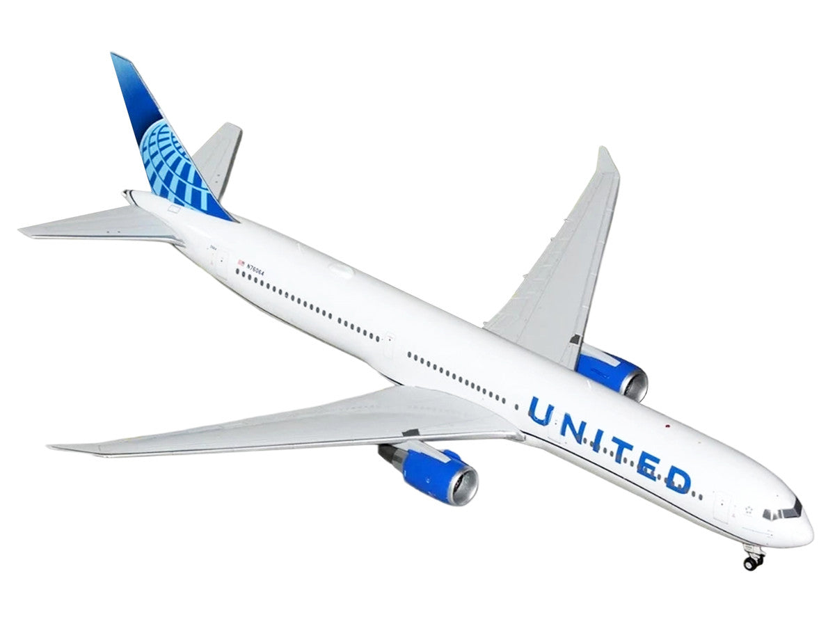 United Airlines Boeing 767-400ER N76064 1:200 diecast airplane model by GeminiJets
