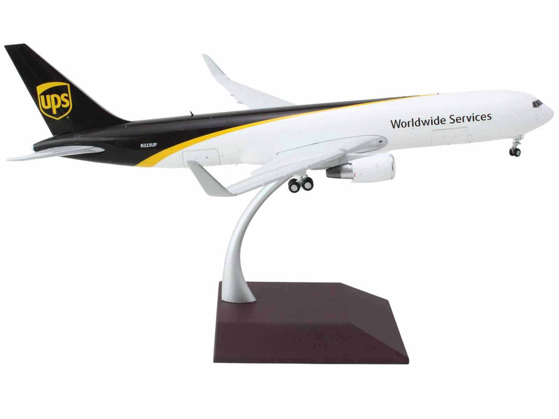 Boeing 767-300F Commercial Aircraft "UPS Worldwide Services" (N323UP) White with Brown Tail "Gemini 200 - Interactive Series" 1/200 Diecast Model Airplane by GeminiJets-1