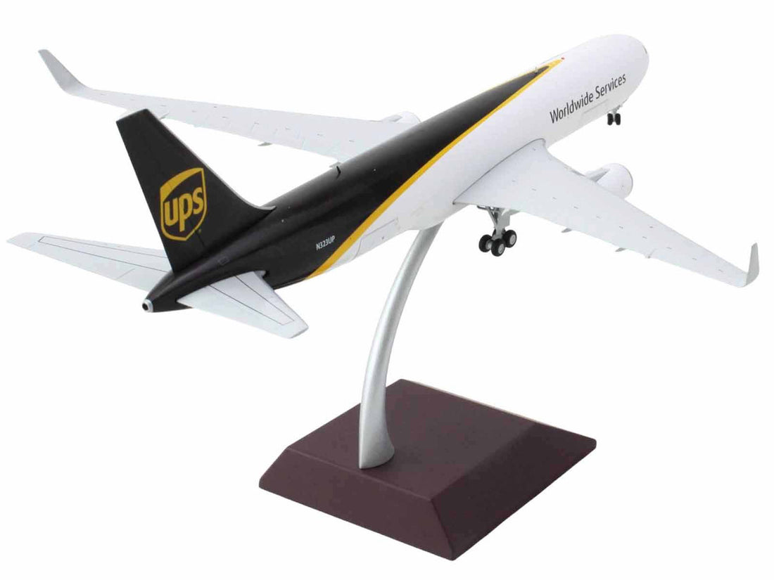 Boeing 767-300F Commercial Aircraft "UPS Worldwide Services" (N323UP) White with Brown Tail "Gemini 200 - Interactive Series" 1/200 Diecast Model Airplane by GeminiJets-2