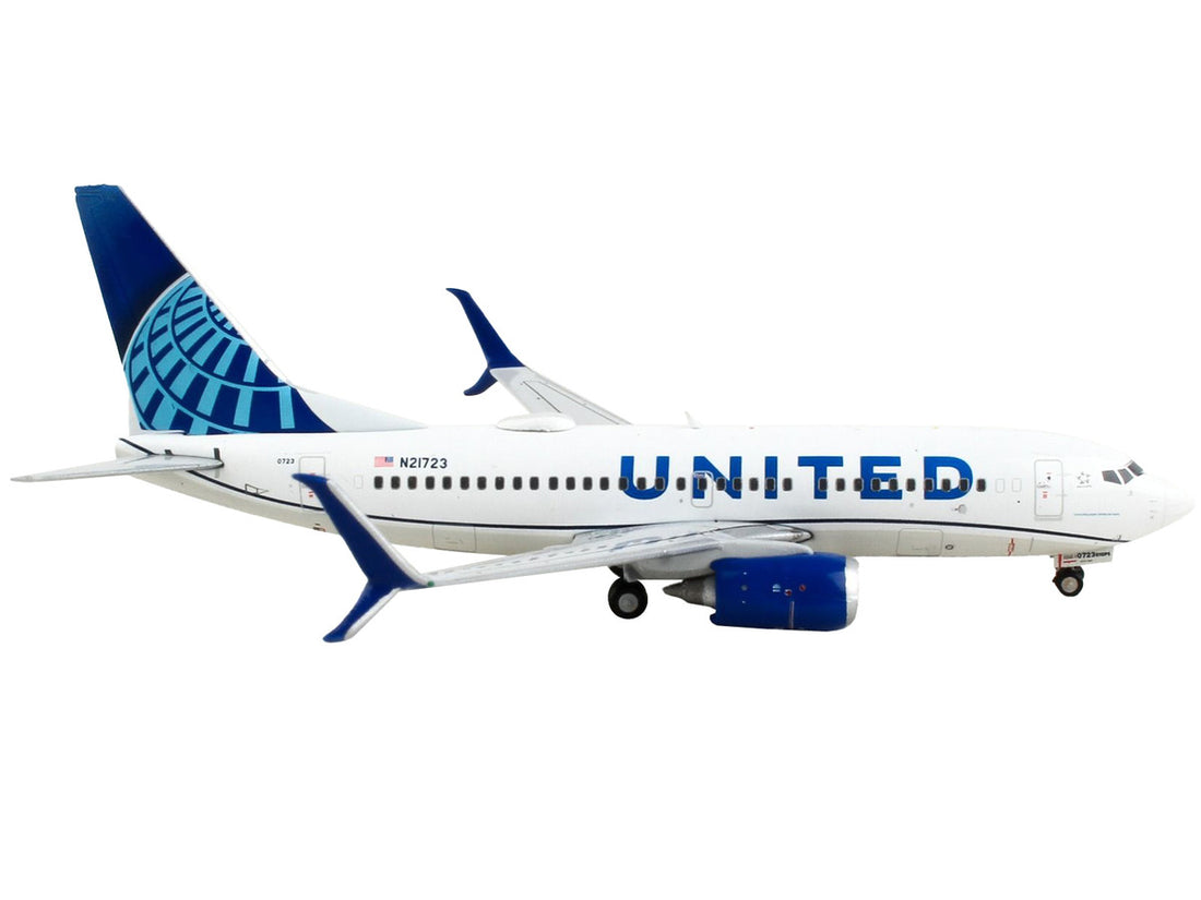 Boeing 737-700 Commercial Aircraft "United Airlines" White with Blue 1/400 Diecast Model Airplane by GeminiJets-1