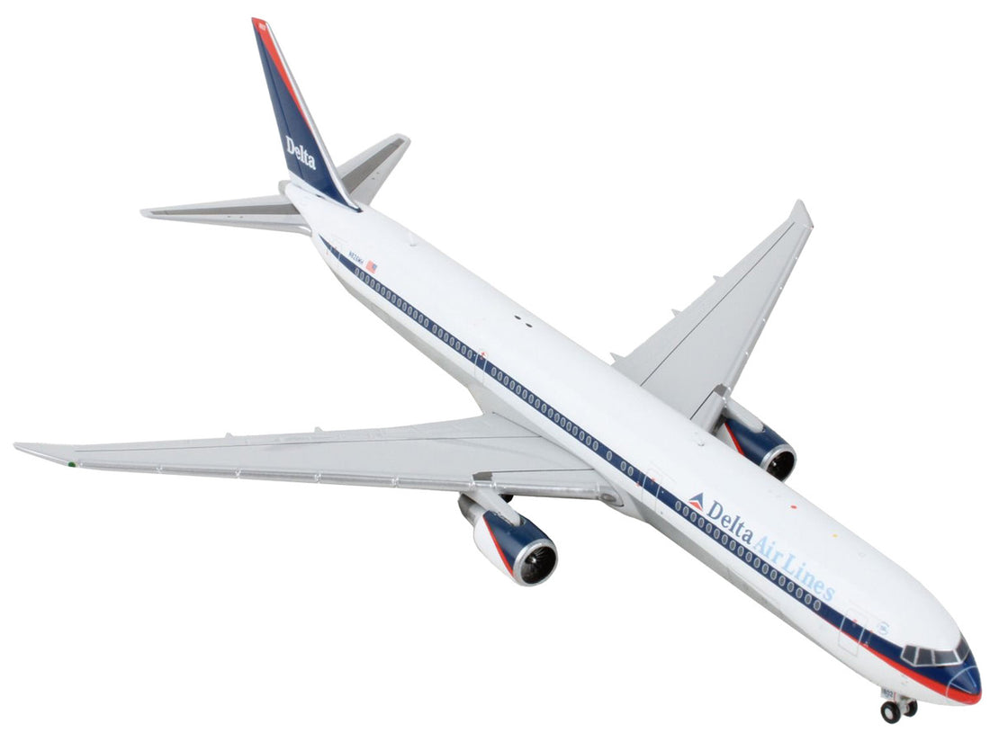 Boeing 767-400ER Commercial Aircraft "Delta Airlines - Interim Livery" White with Blue Stripes 1/400 Diecast Model Airplane by GeminiJets-2