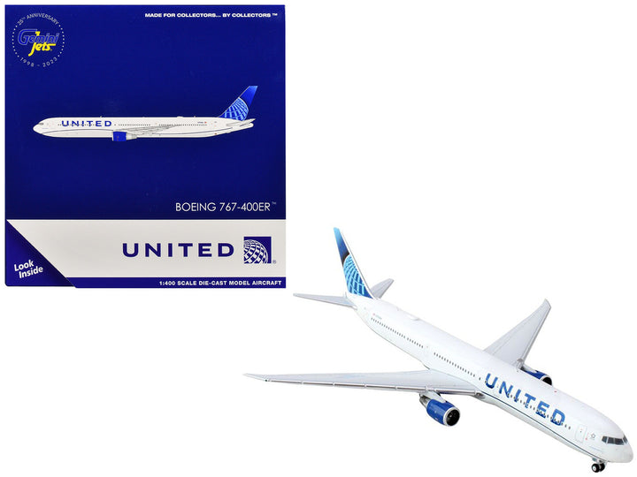 Boeing 767-400ER Commercial Aircraft "United Airlines" (N76064) White with Blue Tail 1/400 Diecast Model Airplane by GeminiJets-0