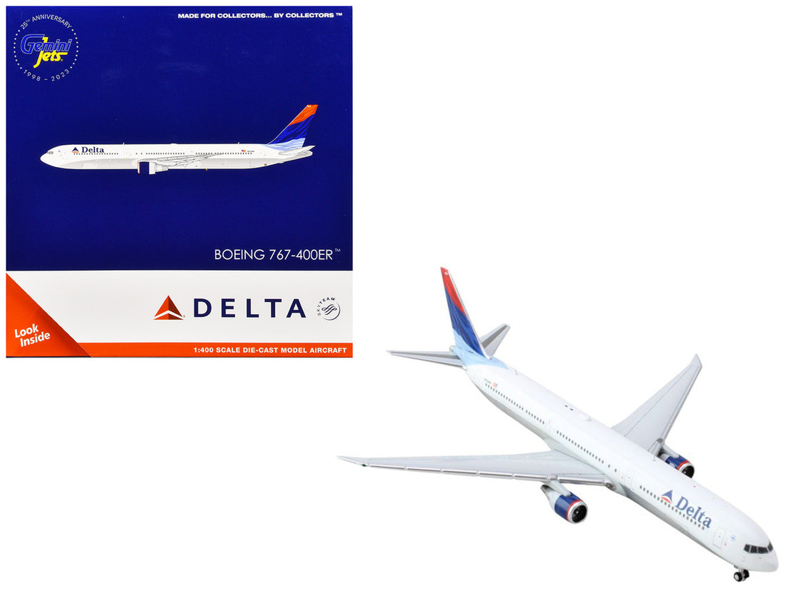 Boeing 767-400ER Commercial Aircraft "Delta Air Lines" (N829MH) White with Red and Blue Tail 1/400 Diecast Model Airplane by GeminiJets-0